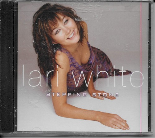 Lari White